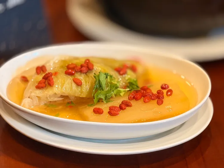 客家封菜油高麗菜和冬瓜組成。陳揚盛攝