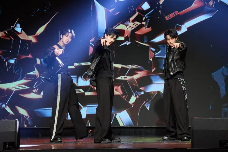 勝銘（左起）、加藤、小新的「舞蹈組」舞力驚人。FU Entertainment Ｘ DJB提供