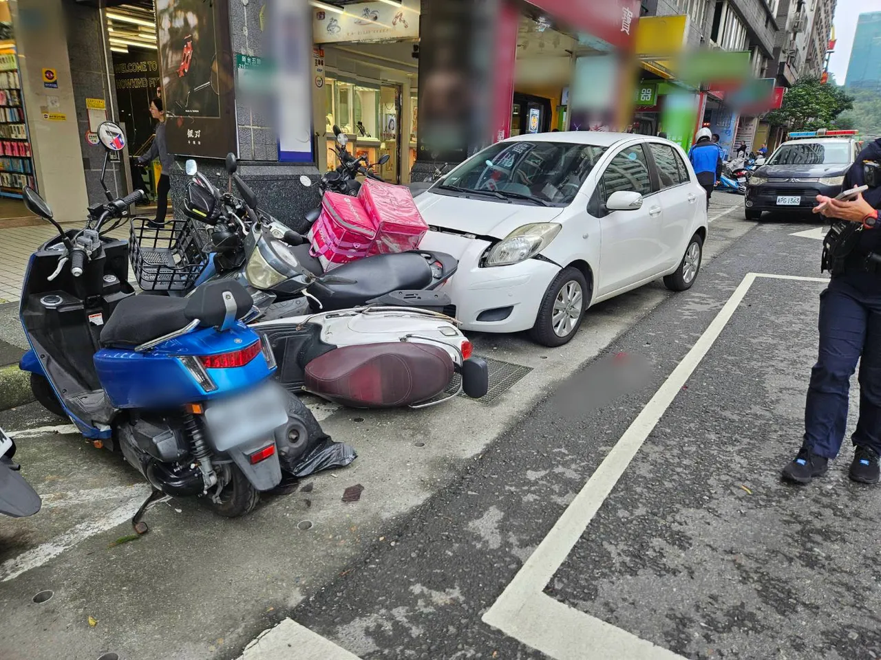 现场无人受伤。翻摄画面