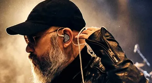 辛龍療傷5年重回舞台　19字曝內心激動！粉絲喊：帥爆