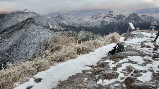 雪山西稜線積雪30公分　2山友失溫昏迷！無生命跡象救援中