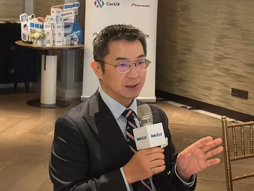 鸿华先进并纳智捷综效？洪进扬这样看　群创FOPLP放量「客户很满意」