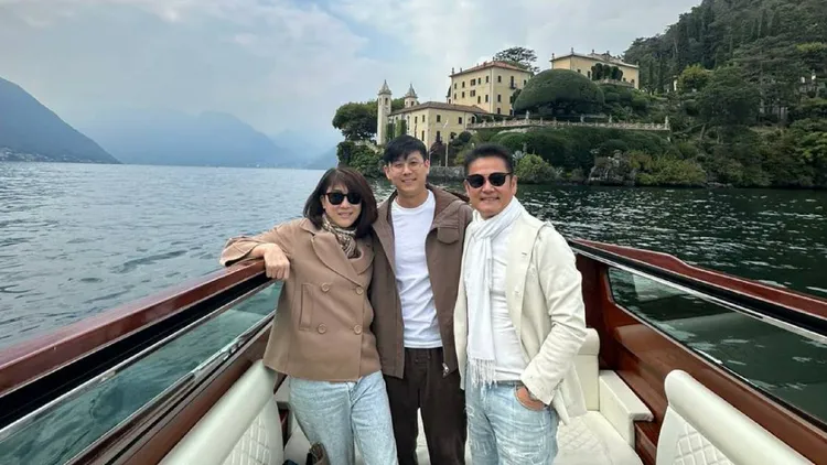 徐乃麟（右起）、学霸小儿子徐廷墉、老婆汪家琏等日前一起畅游义大利。徐乃麟提供