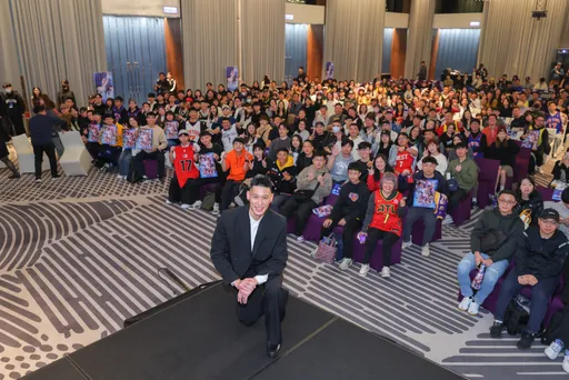 林书豪为球迷解密　退休是因为已经完成三大目标