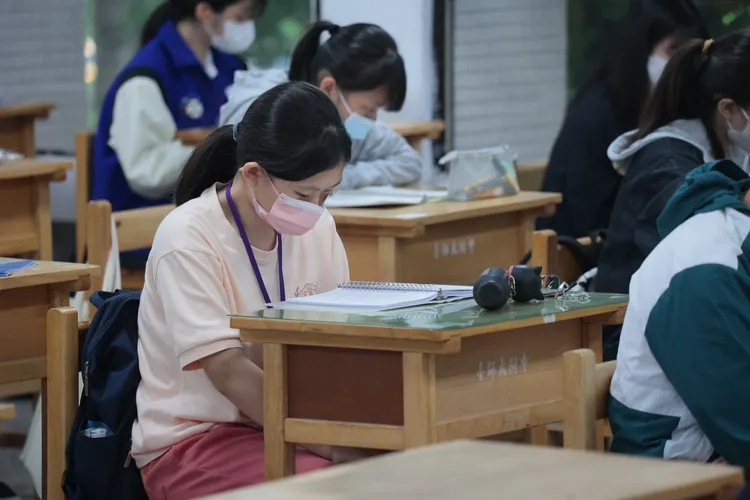 林智群分享国中升建北的录取率，直言代价非常大。示意图，资料照片