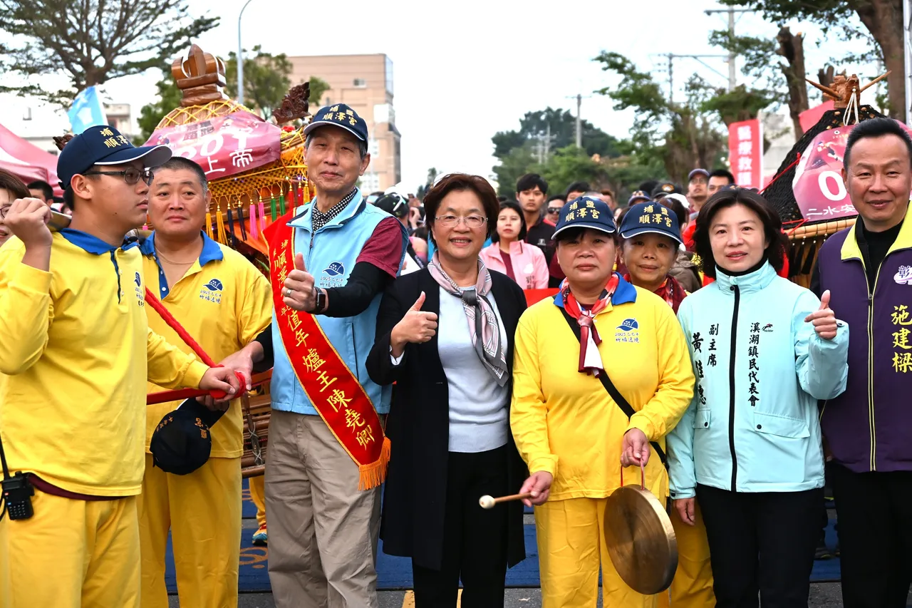 彰化县长王惠美邀请大家到彰化运动、吃美食。县府提供