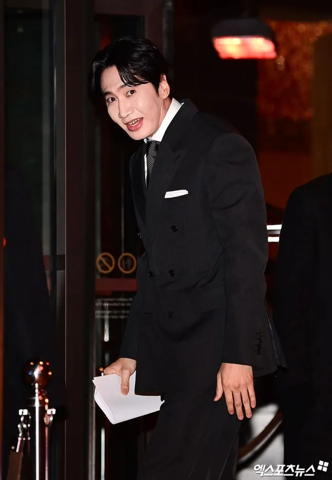 李光洙擔任婚禮司儀。翻攝xportsnews