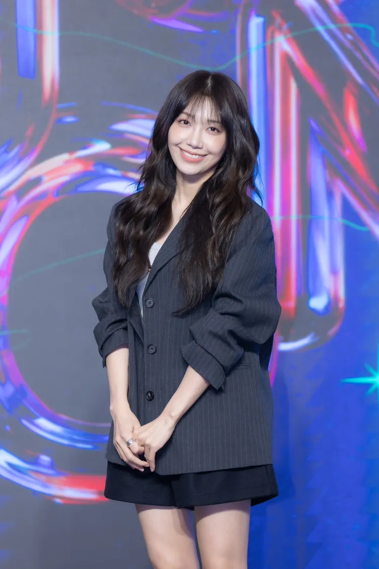 鄭恩地品嘗台南道地牛肉湯，大讚非常好吃。COME ON JKSSP提供