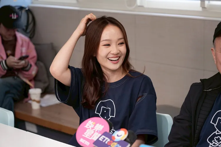 方郁婷被剪成西瓜皮很難受。彭欣偉攝