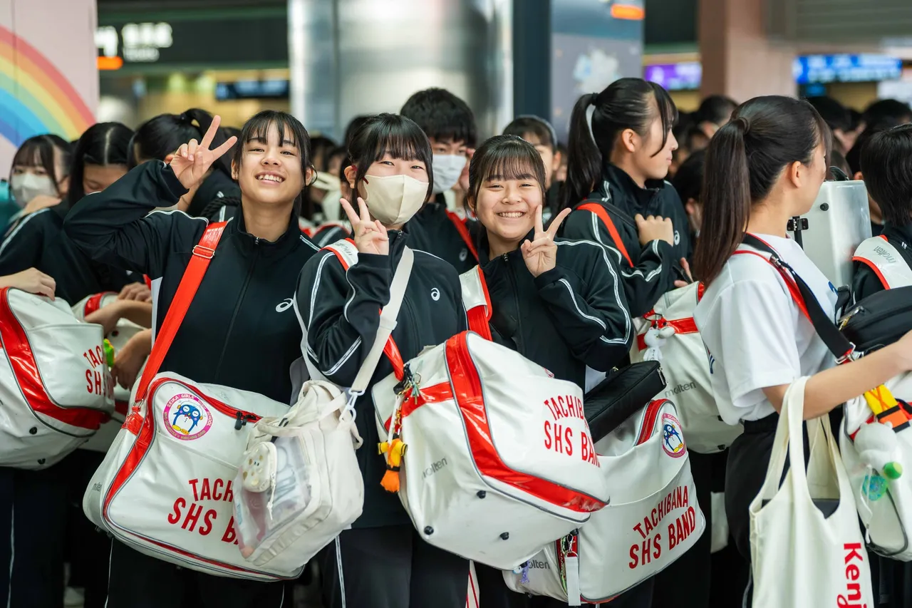 橘色恶魔、翡翠骑士将到台湾各地交流演出。取自文总脸书