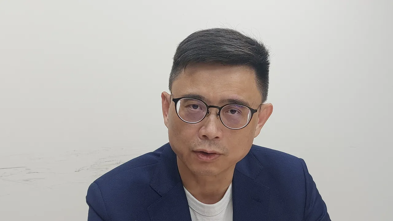 赖瑞隆说，未来将跟教育部们研究改进，让孩子在学校都能快乐学习成长。凃建丰摄