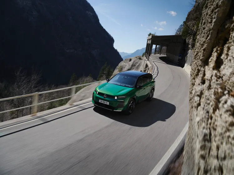 CITROËN C5 AIRCROSS獲得國際專業評審團高度關注，並成功入圍「2026 年歐洲年度風雲車（Car of the Year 2026）」最終評選名單。業者提供