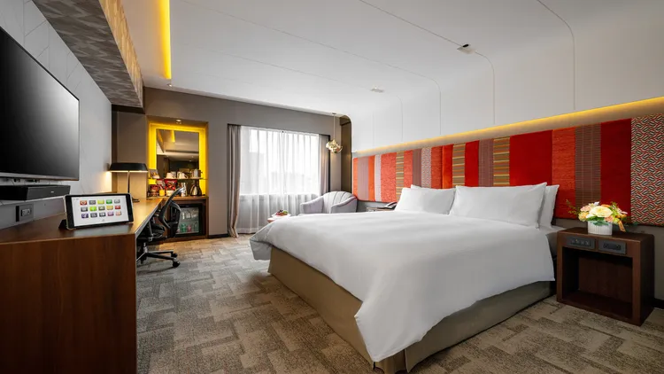 卓越客房「跨年住房」專案期間連續入住兩晚，專案價1萬9800元起。業者提供