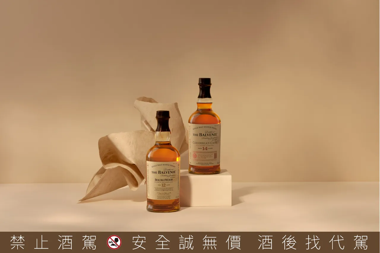 百富12年双桶单一麦芽威士忌历经Oloroso雪莉桶二次熟成，展现蜂蜜、香草与坚果调性，适合搭配中式年菜。业者提供