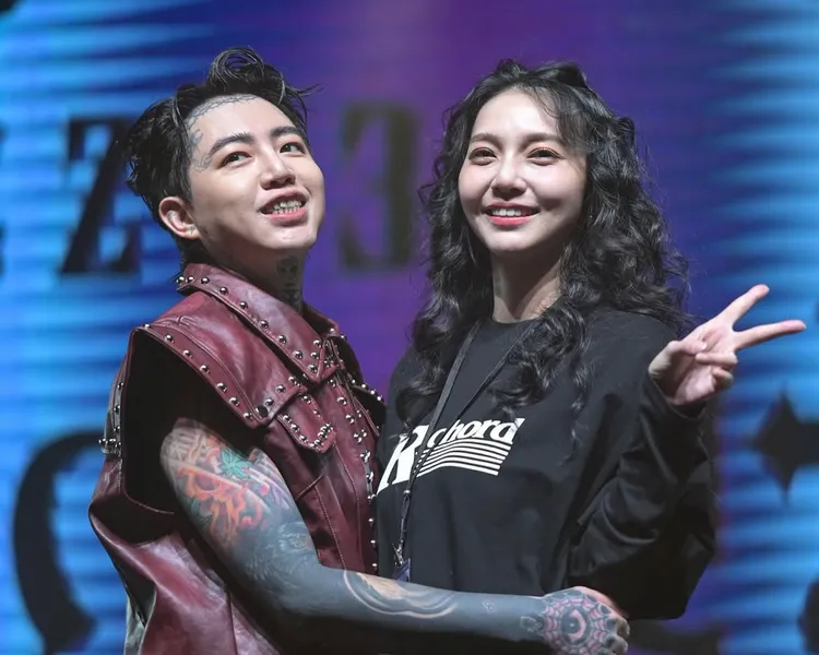 谢和弦与妻子陈缃妮。翻摄陈缃妮IG