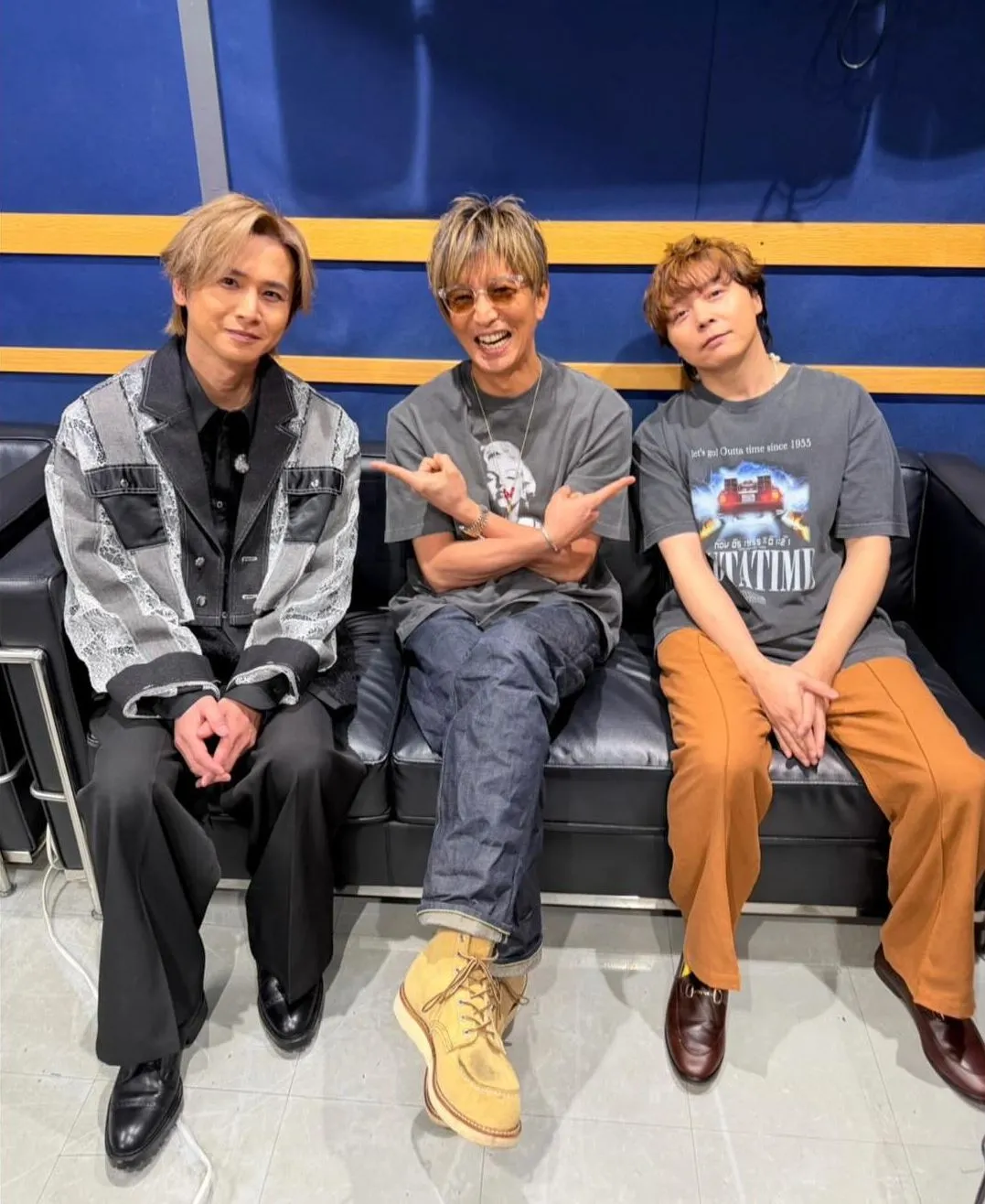 木村拓哉（中）日前录堂本光一（左）、堂本刚主持的《堂本兄弟2025》，节目将于12月30日播出。翻摄木村拓哉IG