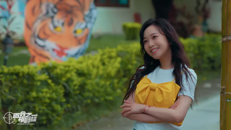 鄭茵聲出演實境節目《百分之一相對論》大讚節目就像是大型的密室逃脫，相當新穎。映底子國際傳媒股份有限公司提供