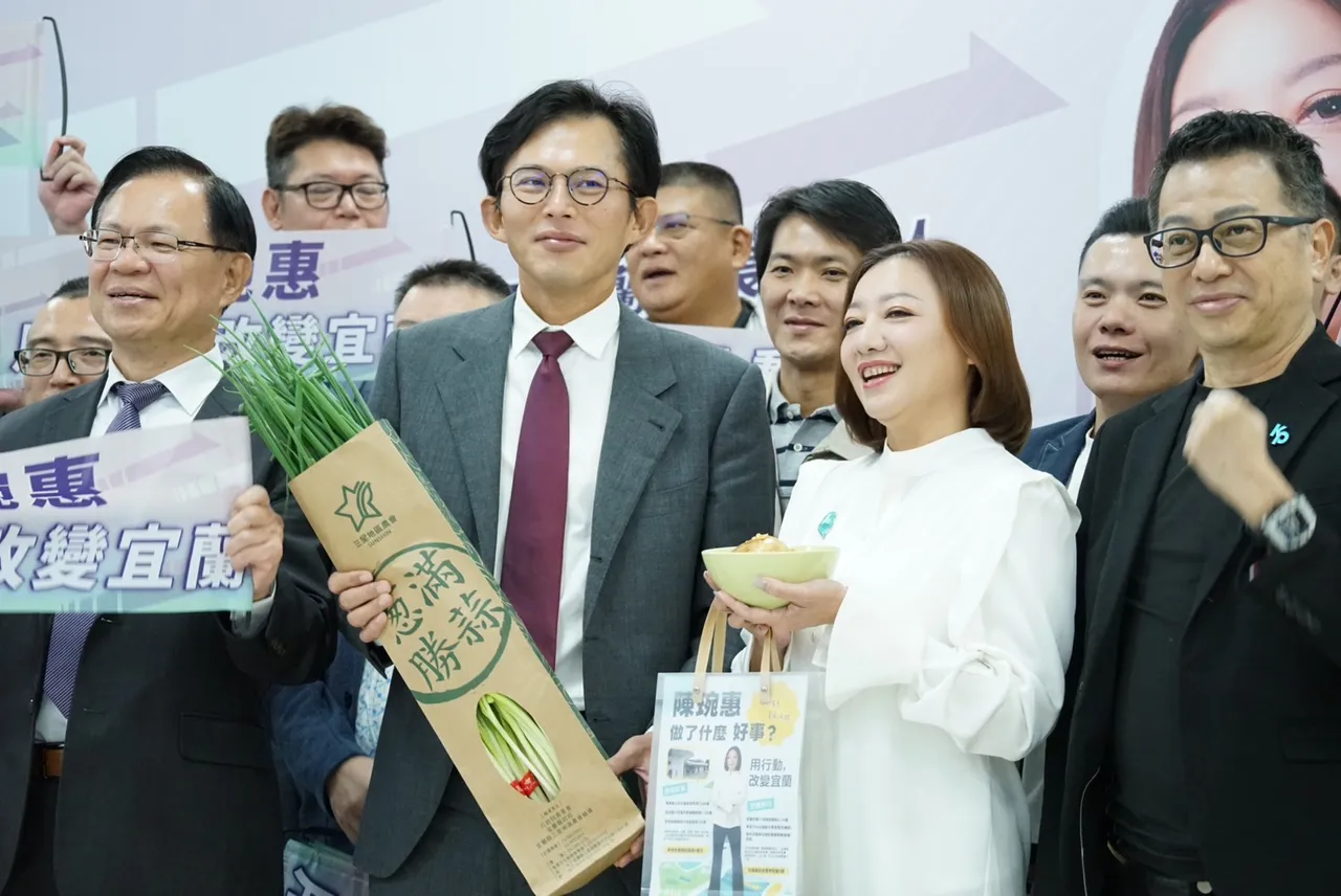 陈琬惠分析宜兰居民关心3大议题「经济、交通、医疗」。邱筠媜摄

