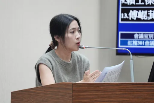 海鲲号下海测试没锚　徐巧芯惊：参谋长竟说「不需要很精准」