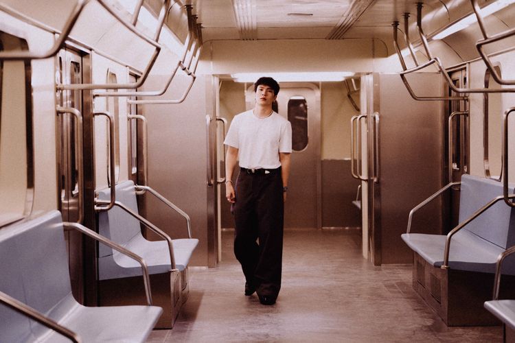 素人歌手串流總播放量突破七千萬 創作動機竟是為了「補貼生活費」