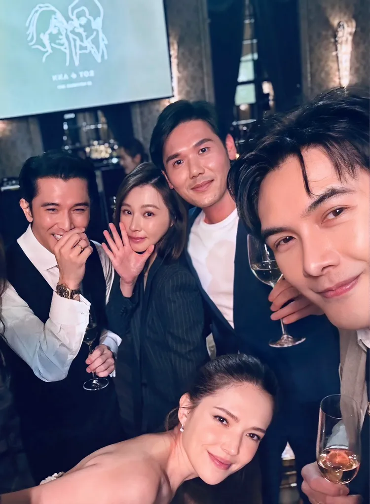 薛博仁（右二）在演藝圈有眾多好友，日前還出席邱澤與許瑋甯的婚禮。薛博仁提供
