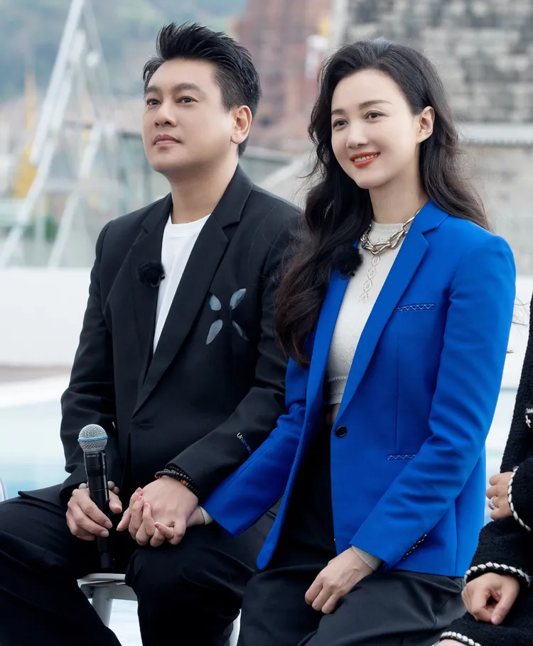 朱孝天與老婆韓雯雯。翻攝韓雯雯微博