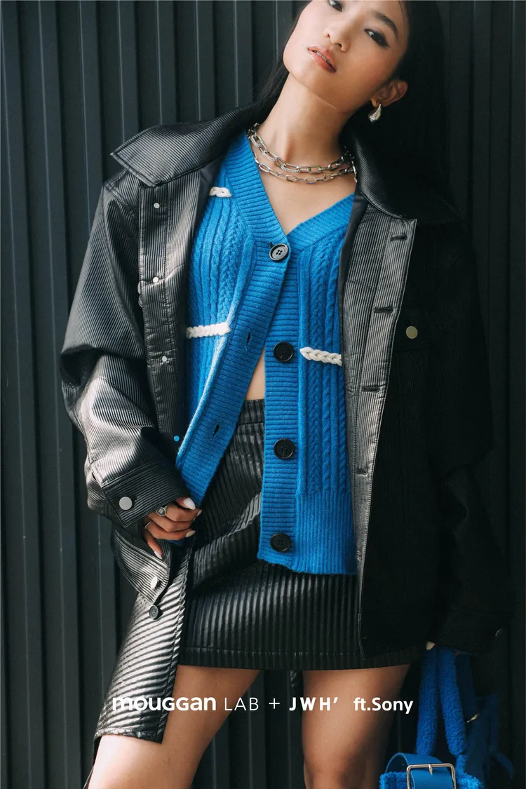 本系列以以中性風格、解構設計打造出隨性日時髦的創作者穿搭。品牌提供