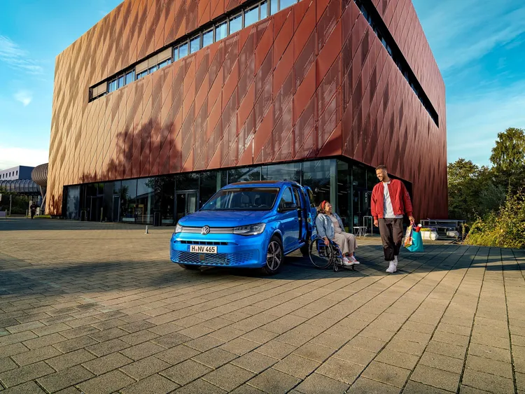 Caddy Maxi EasyLife的加入讓福斯商旅在福祉車級距更趨完整，並能讓更多需要無障礙交通方案的消費者，以更易負擔的方式接觸到具備德系品質與專業改裝的福祉車。業者提供