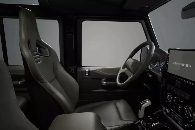 車主還可搭選擇搭配Recaro手工加熱運動座椅。原廠照片