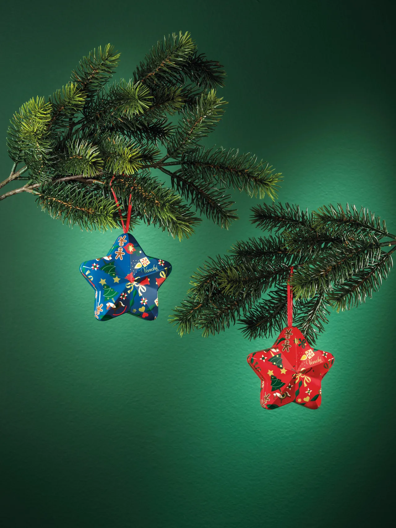 星星铁盒附有挂绳可作为圣诞吊饰。品牌提供