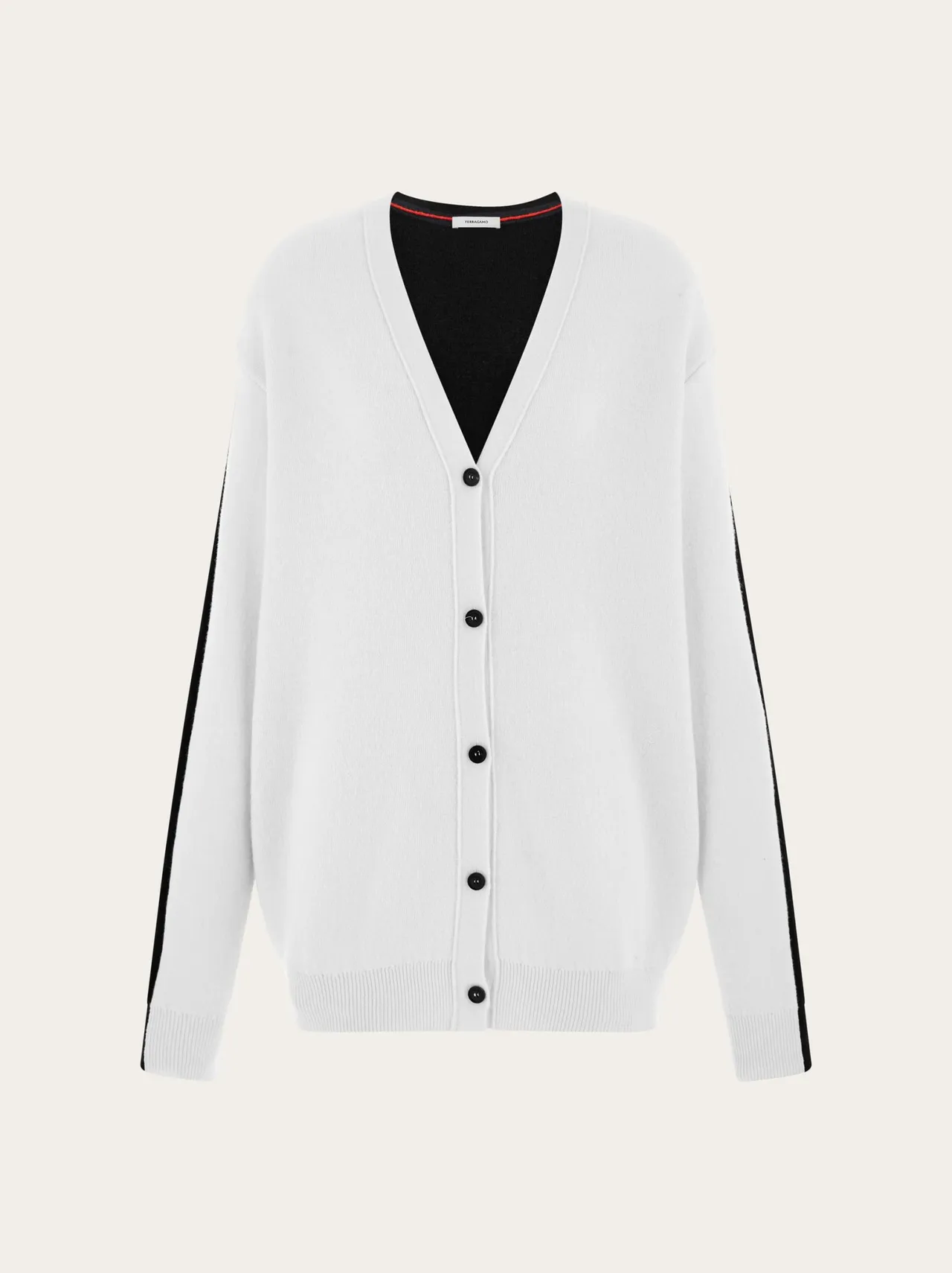 Ferragamo双色开襟衫，6万9900元。品牌提供