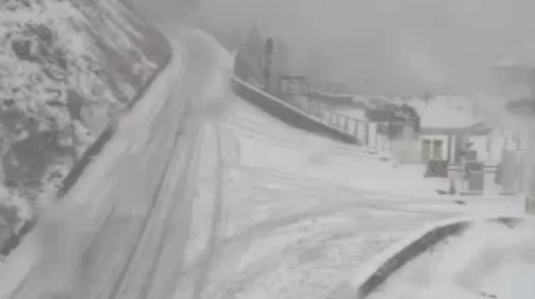 合歡山昆陽停車場。即時影像監視器