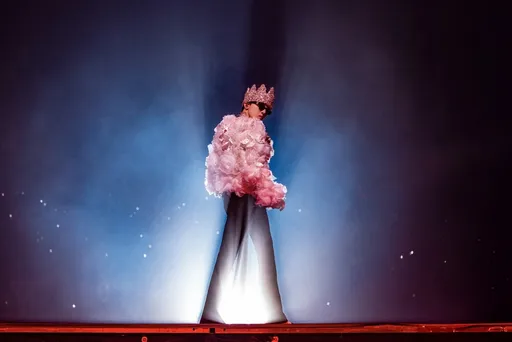 GD首尔开唱被中国人插话喊「我爱你」！霸气呛声：这里是韩国