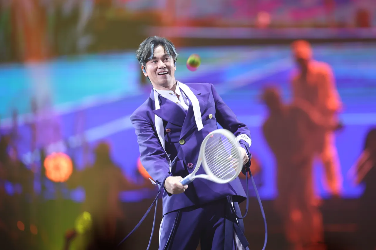 李圣杰成为在小巨蛋开唱「打网球」的第一人。彭欣伟摄