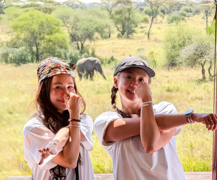 台灣隊挑戰非洲最高峰吉力馬札羅山，被美景震撼。三立提供