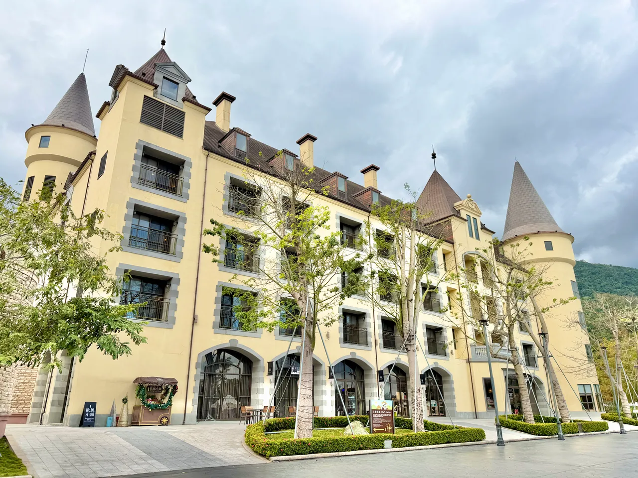 全台唯二「超越五星级」！台版迪士尼饭店开箱　亚洲天王也住过