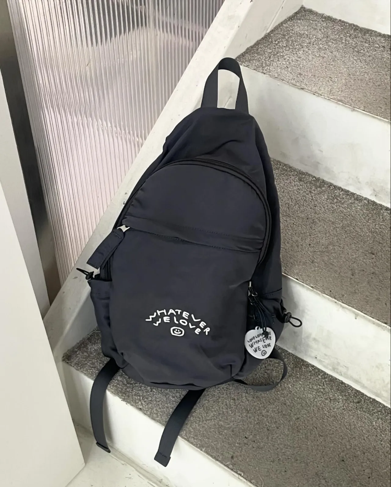 ooowl後背包，2780元。品牌提供