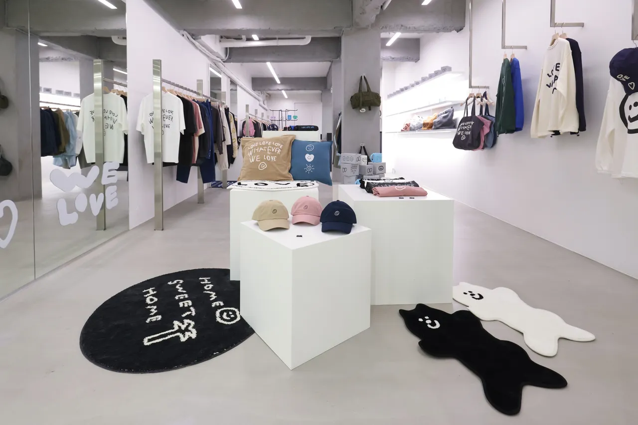 整間店都洋溢著ooowl經典的文青童趣風格。品牌提供