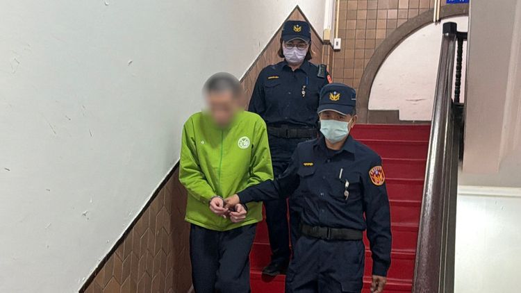 高職生不滿手機被沒收!弒母狠砍逾20刀 二審維持19年10月