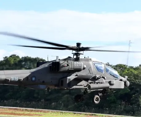 绝不退让！陆军备战操演画面曝　M60A3、阿帕契直升机接战演练