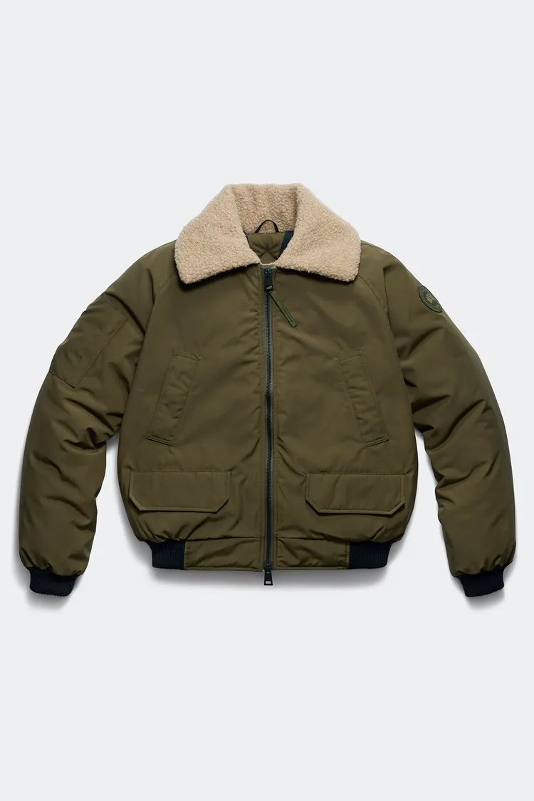 Canada Goose Chilliwack飛行員夾克，4萬5500元。品牌提供