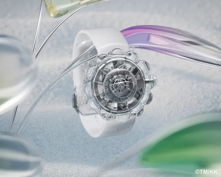 Hublot MP-15村上隆藍寶石陀飛輪腕錶，42mm，拋光藍寶石鏡面錶殼，拋光透明複合樹脂錶盤，透明印花橡膠錶帶，HUB9015手動上鍊中置陀飛輪機芯，動力儲存約150小時，防水深度30米，限量50只，1018萬5000元。品牌提供