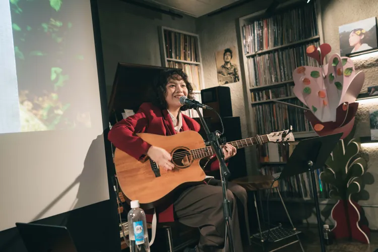 JOYCE聽歌會開心分享脫離「母胎單身」。放飛音樂提供