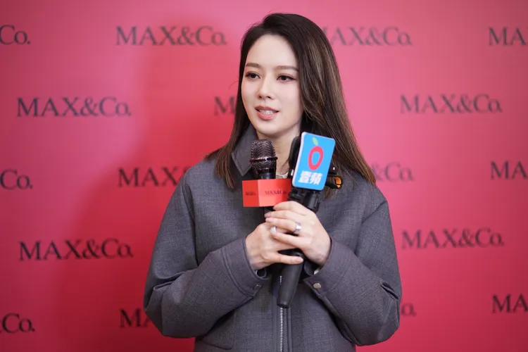 Melody幽默表示自己買東西不分節日。彭欣偉攝