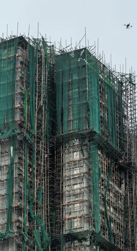 拢系假！港府指有棚网检测证明「造假」　勒令全港棚网下架