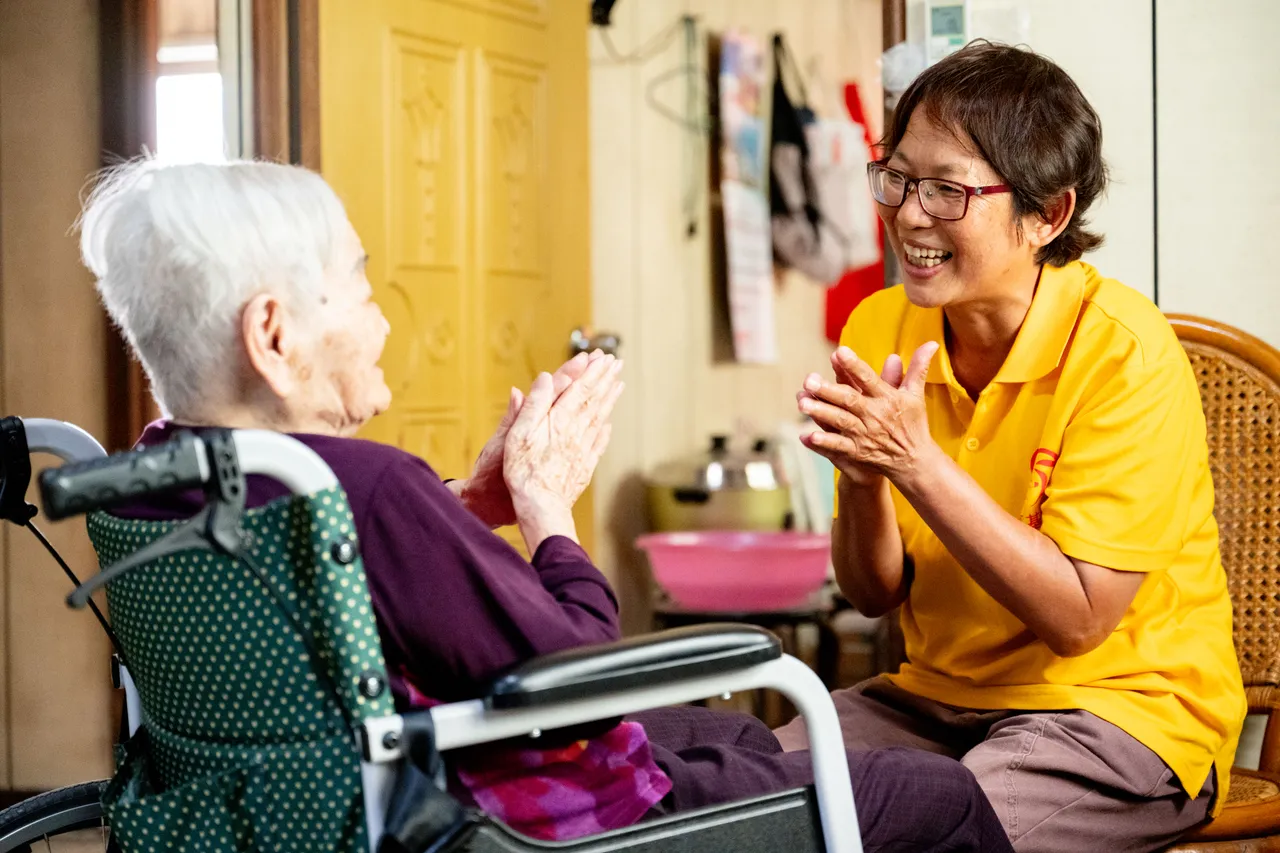 juliArt 觉亚将与介惠基金会合作，邀请友好沙龙及B型企业等restArt共好伙伴，培力妇女提升多元专业知识。品牌提供