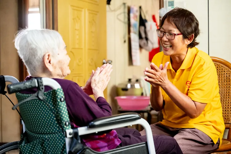 juliArt 覺亞將與介惠基金會合作，邀請友好沙龍及B型企業等restArt共好夥伴，培力婦女提升多元專業知識。品牌提供