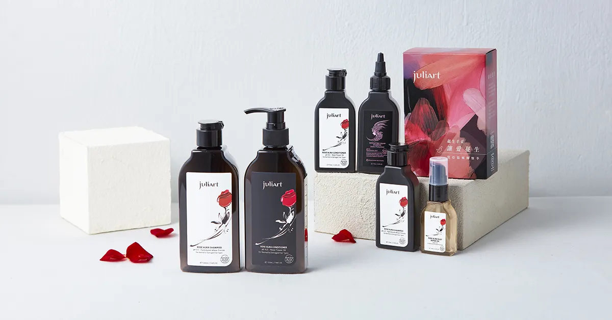 juliArt 觉亚再度携手「介惠基金会」推动偏乡女性培力计划，并推出象征女性柔韧与自信的「洸影玫瑰系列」公益组合。品牌提供