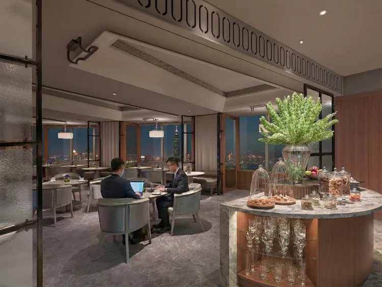 響應AI數位時代，台北遠東香格里拉全面升級「Wi-Fi 3.0」服務。香格里拉會會員登入即享「雙倍網速」禮遇，並具備智慧辨識功能，實現全球香格里拉酒店「一次認證、半年暢行」的無縫漫遊體驗。台北遠東香格里拉提供