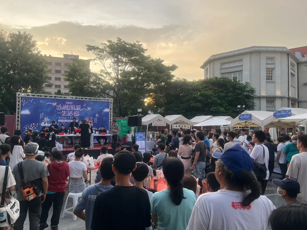 赤崁朋派生活节已经成为商圈的IP，不只在地民众，也很受年轻族群青睐。商圈提供